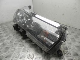 Toyota Corolla E160 E170 Lampa przednia 8111002E70