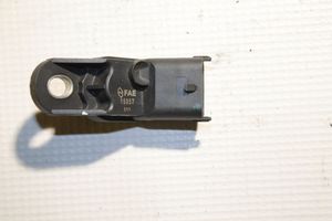 Opel Corsa C Sensor de presión de combustible FAE15057