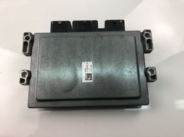 Renault Clio III Sterownik / Moduł ECU 8201077701