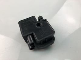 Mercedes-Benz C AMG W203 High voltage ignition coil A0001587303