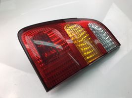 Toyota Land Cruiser (J100) Lampa tylna 