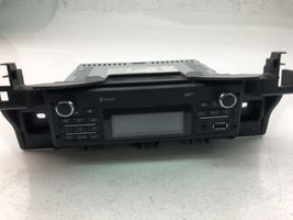 Mercedes-Benz Citan W415 Radio/CD/DVD/GPS-pääyksikkö 281150213R