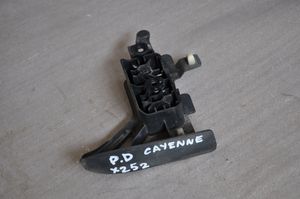 Porsche Cayenne (92A) Base della presa Jacking 7P5802830A