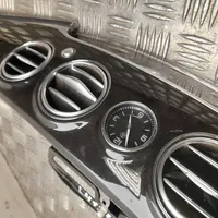 Mercedes-Benz S W222 Griglia di ventilazione centrale cruscotto 3009284