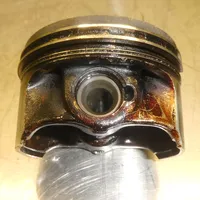 Volkswagen Golf VI Piston avec bielle CAX