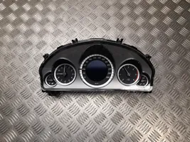 Mercedes-Benz E A207 Spidometrs (instrumentu panelī) A2129004113