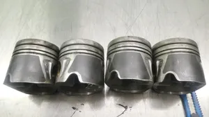 Mercedes-Benz C AMG W204 Piston avec bielle 8349Y