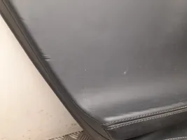 Tesla Model S Etuoven verhoilu 100813300D