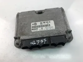 Volkswagen Bora Calculateur moteur ECU 06A906018DC