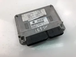 Volkswagen Fox Calculateur moteur ECU 03D906033H