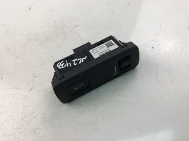 Volvo XC60 Tailgate opening switch P31443873