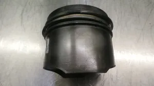 Mercedes-Benz Sprinter W906 Piston avec bielle 646986