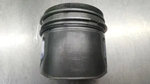 KIA Sorento Piston with connecting rod D4CB