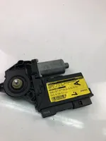 Audi A4 S4 B7 8E 8H Motorino alzacristalli della portiera anteriore 8E0959801A