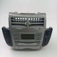 Toyota Yaris Radio/CD/DVD/GPS-pääyksikkö 861200D210