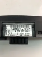 Mercedes-Benz C AMG W203 Panel klimatyzacji A2098300085