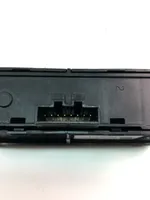 Volvo S90, V90 Interruptor para abrir la puerta trasera P31376510