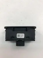 Volvo S90, V90 Interruptor para abrir la puerta trasera 31376890