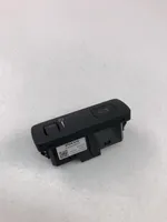 Volvo XC60 Przełącznik / Przycisk otwierania klapy bagażnika P31443873