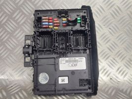 Ford Kuga III Module de fusibles LU5T-15604-BJCD