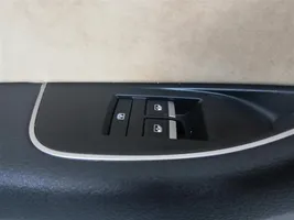 Audi A8 S8 D5 Boczki / Poszycie drzwi tylnych 