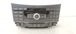 Mercedes-Benz E W212 Radija/ CD/DVD grotuvas/ navigacija A2129005212