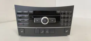 Mercedes-Benz E W212 Panel / Radioodtwarzacz CD/DVD/GPS A2129069900