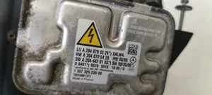 Mercedes-Benz C W204 Lampa przednia A2048203059