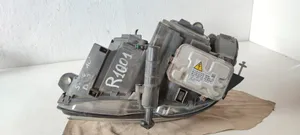 Mercedes-Benz C W204 Lampa przednia A2048203059