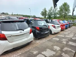 Toyota Yaris Verso Inne części karoserii PZ416-B9967-00