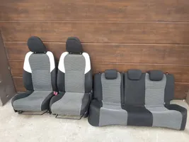 Toyota Yaris Kita (-os) sėdynė (-ės) 