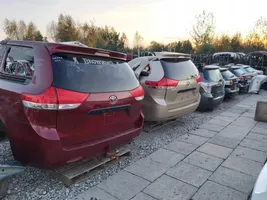 Toyota Auris E180 Inna wiązka przewodów / kabli 