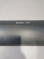 Nissan Qashqai Rivestimento della portiera anteriore (modanatura) 