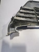 Toyota Auris E180 Etupuskurin alempi jäähdytinsäleikkö 5311202390400