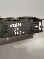 Toyota Verso Elektrisko logu slēdzis 8404005040