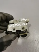 Toyota Avensis T270 Motorino di regolazione assetto fari 