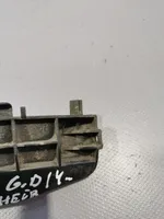 Toyota Auris E180 Support de pare-chocs arrière 5257502090