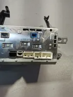 Toyota Prius (XW30) Radio/CD/DVD/GPS-pääyksikkö 8612047400