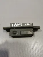 Toyota Prius (XW30) Przełącznik / Przycisk otwierania klapy bagażnika 