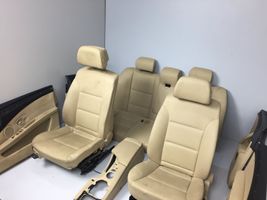 BMW 5 E60 E61 Комплект салона komplektas 7058580