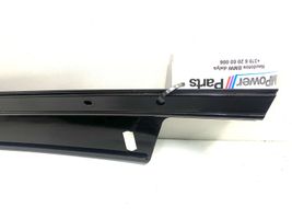 BMW X5 E70 Moulure de vitre de la porte avant 1234567