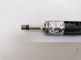 BMW 6 F06 Gran coupe Fuel injector 7599876