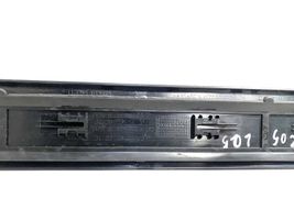 BMW X3 G01 Takaoven kynnyksen suojalista 8089579