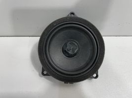 BMW X6M G06 F96 Enceinte de porte arrière 2622518