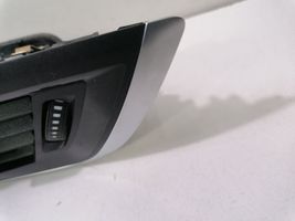 BMW 1 F20 F21 Kojelaudan tuuletussuuttimen suojalista 2636104