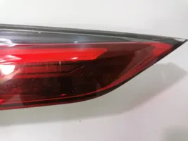 BMW 4 G22 G23 G24 G26 Lampy tylnej klapy bagażnika 7477809