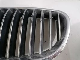 BMW 7 F01 F02 F03 F04 Etupuskurin alempi jäähdytinsäleikkö 7184151