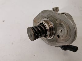 BMW 8 G15 Mechanical fuel pump 8648177