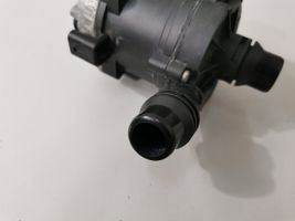 BMW X7 G07 Pompe à eau de liquide de refroidissement 8638237