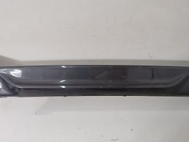 BMW 3 G20 G21 Rivestimento della parte inferiore del paraurti posteriore 8069391